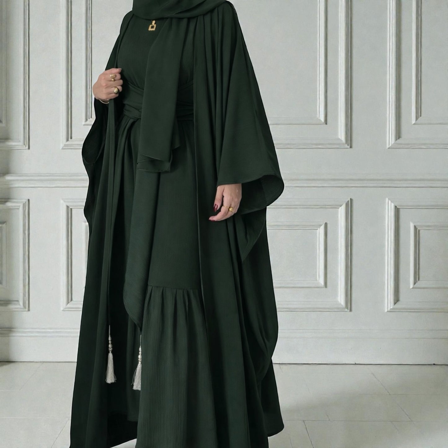 عباية إيناس