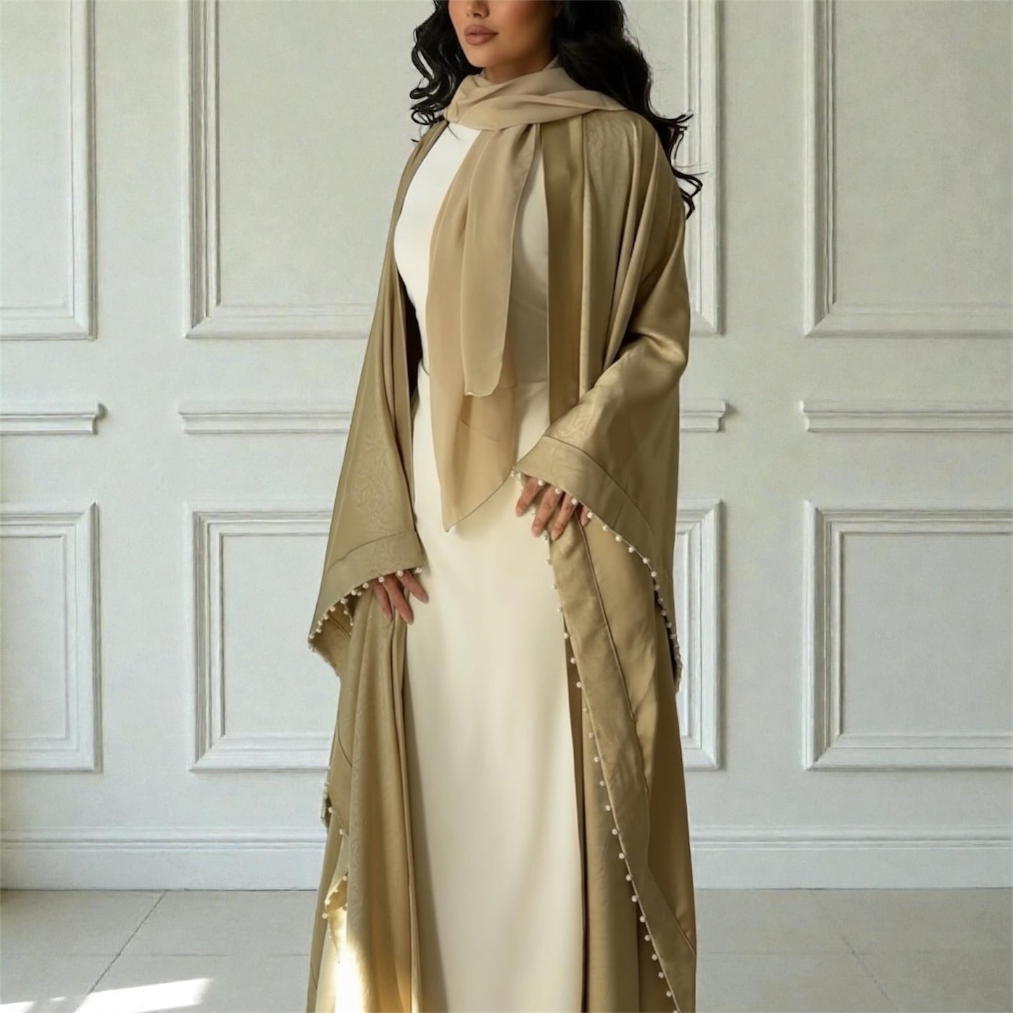 عباية ذَهب - بيج ذَهبي -