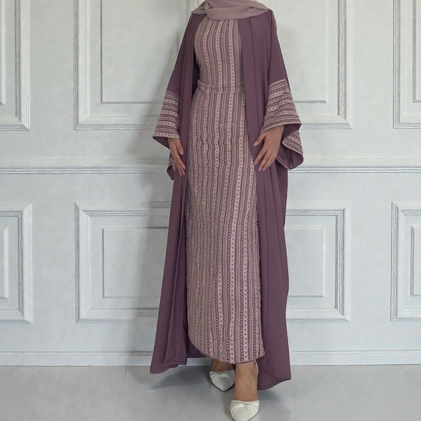 عباية أرجوان - بنفسجي هادئ