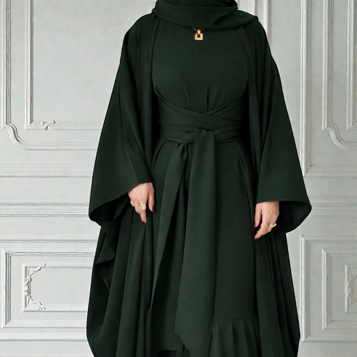 عباية إيناس