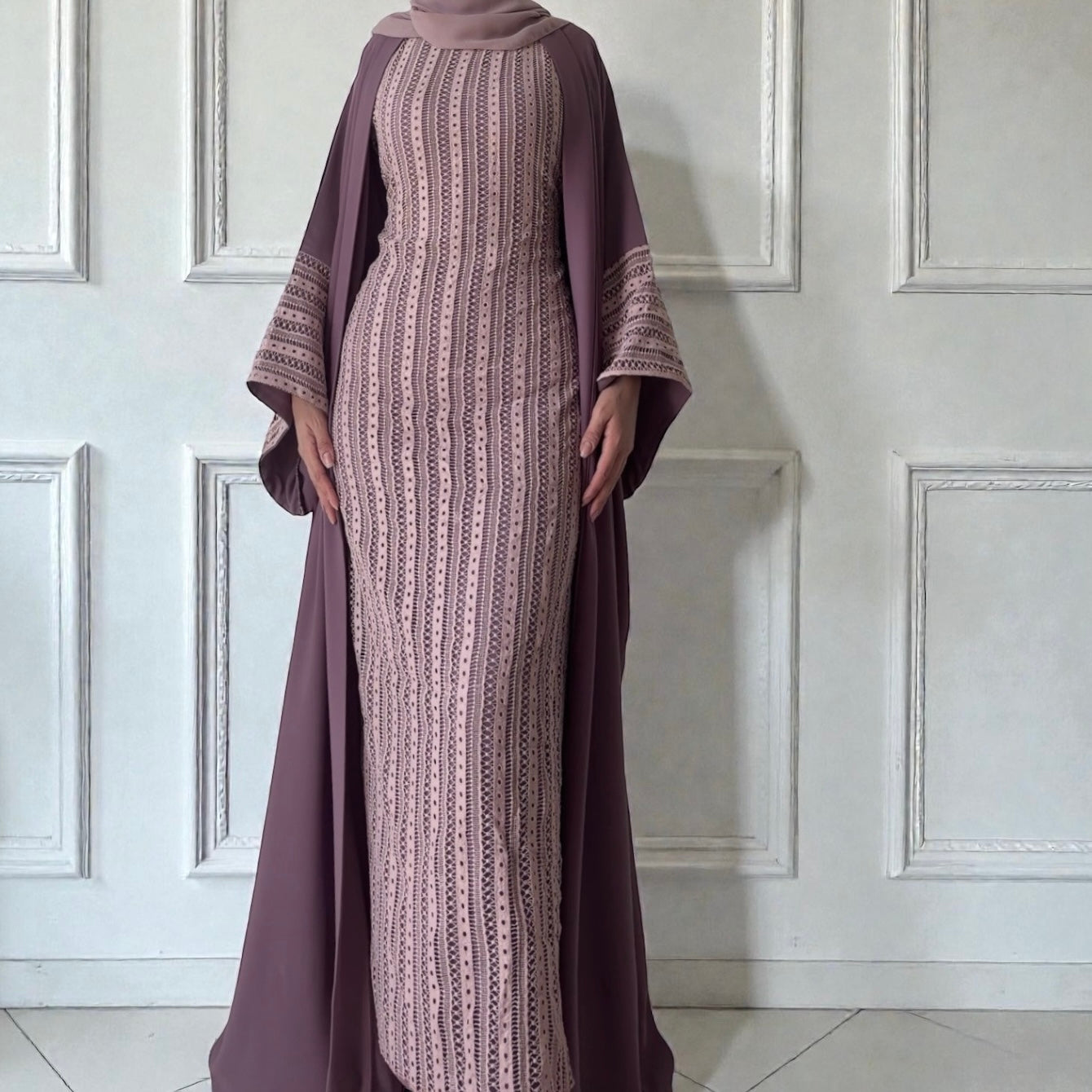 عباية أرجوان - بنفسجي هادئ