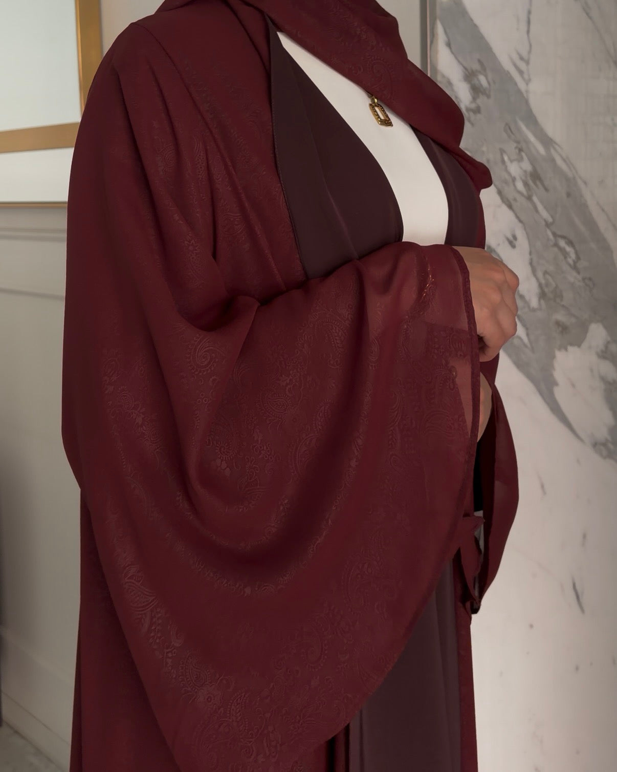 عباية جَلْنار