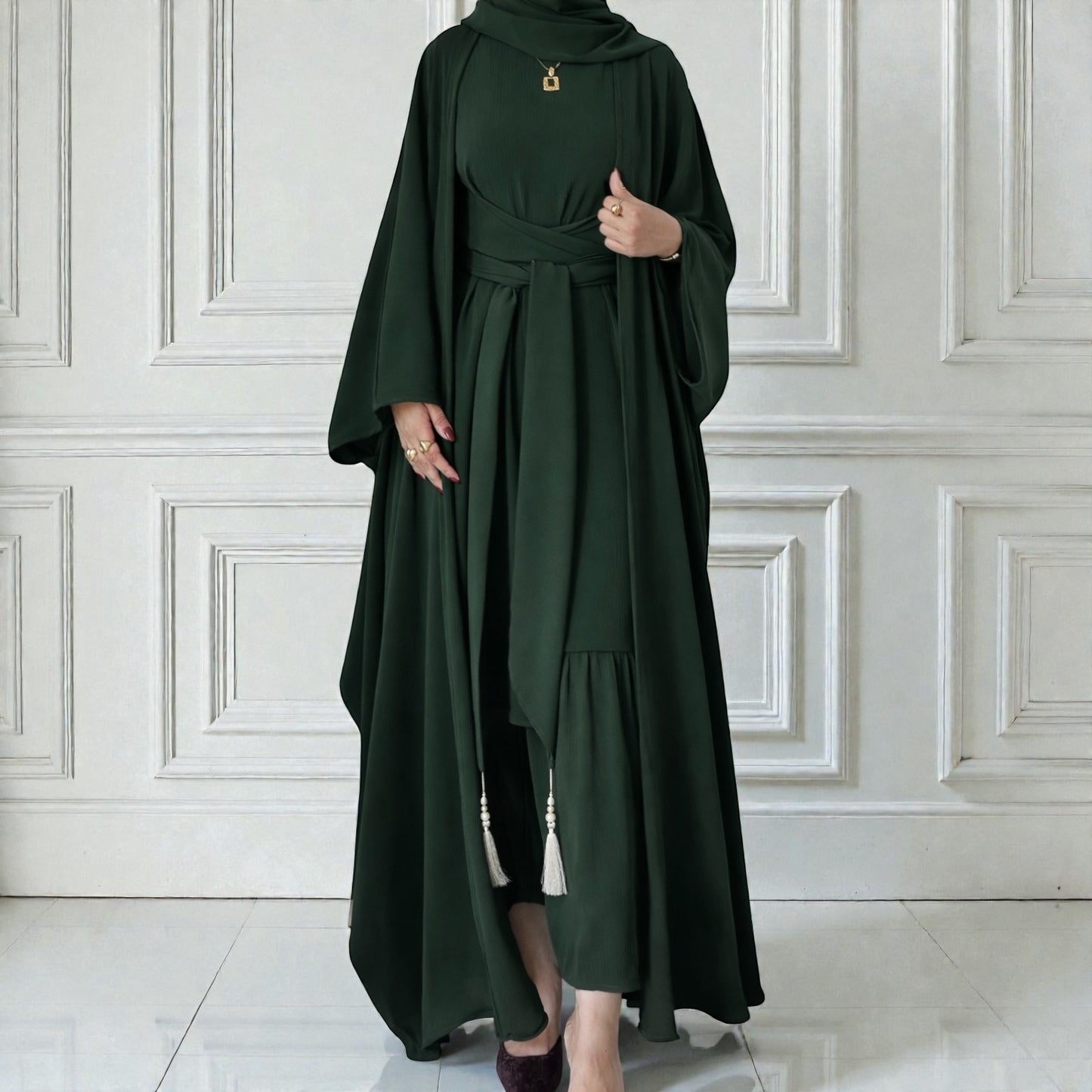 عباية إيناس