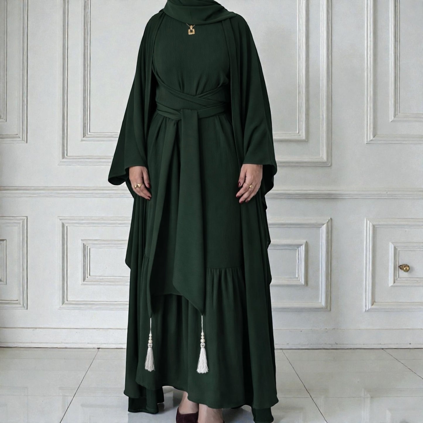 عباية إيناس