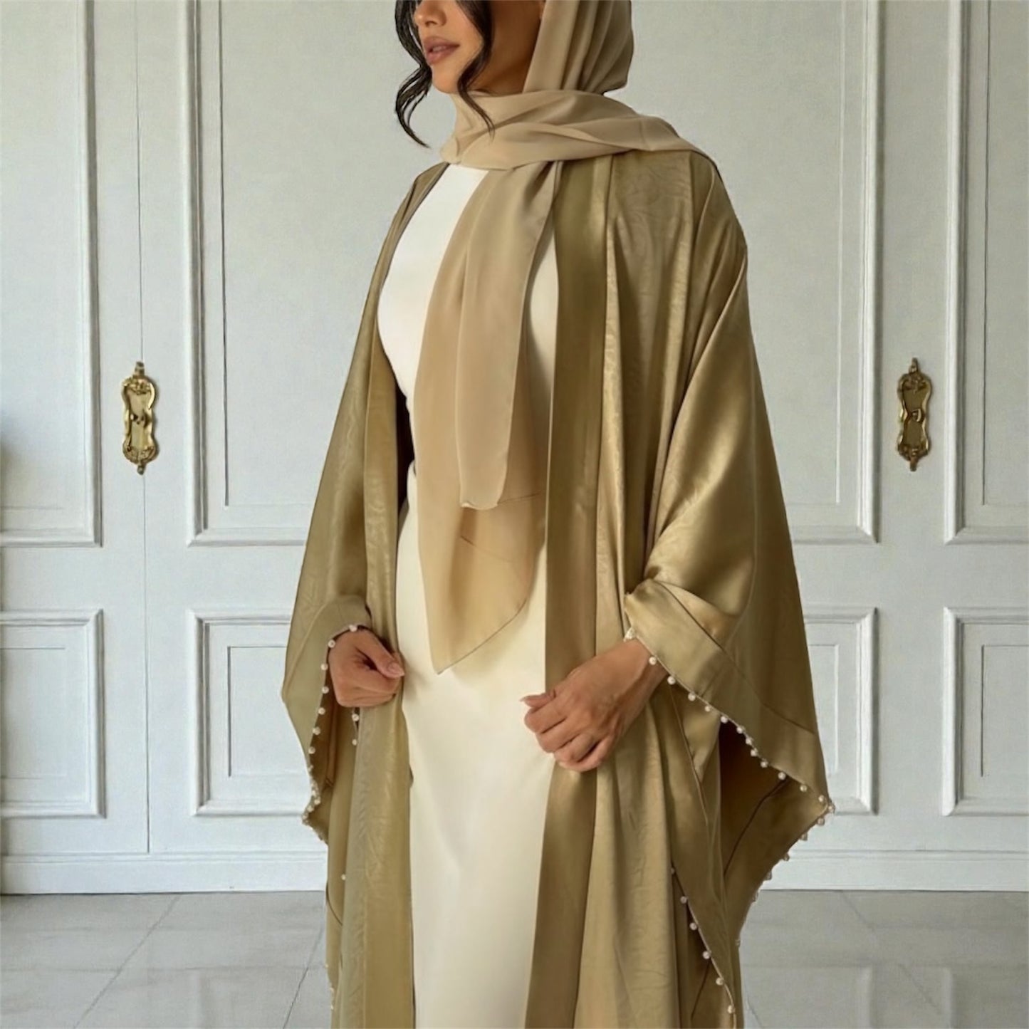 عباية ذَهب - بيج ذَهبي -