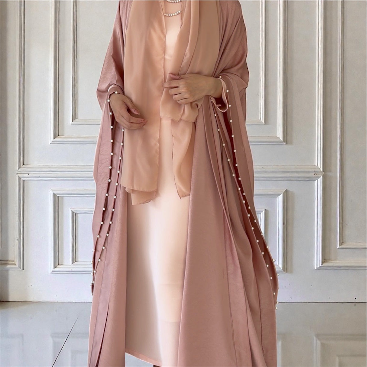 عباية ذَهب - وَردي -