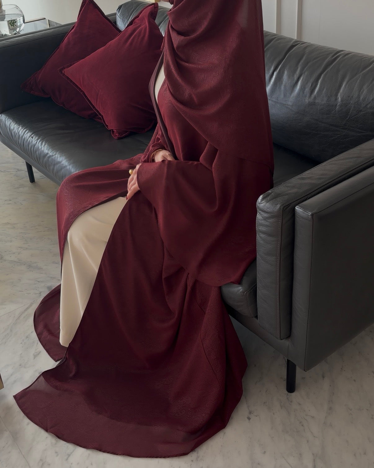 عباية جَلْنار