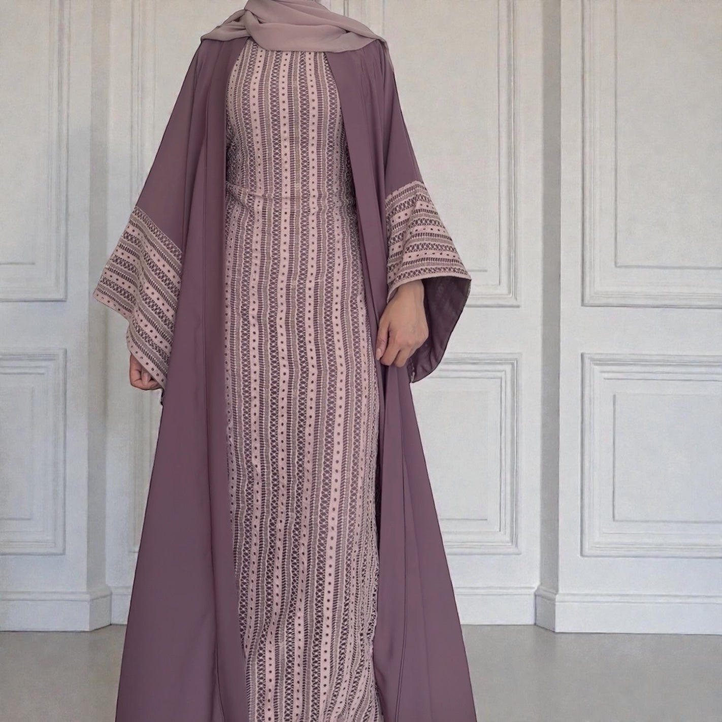 عباية أرجوان - بنفسجي هادئ