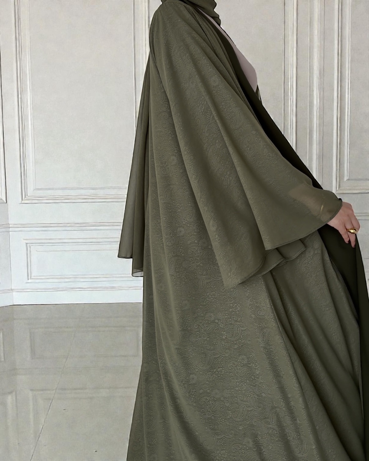 photoroom_20251206_184222 عباية جَلْنار jalnar abaya